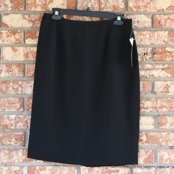 Evan Picone 2 Piece Suit - Picture 5 of 7